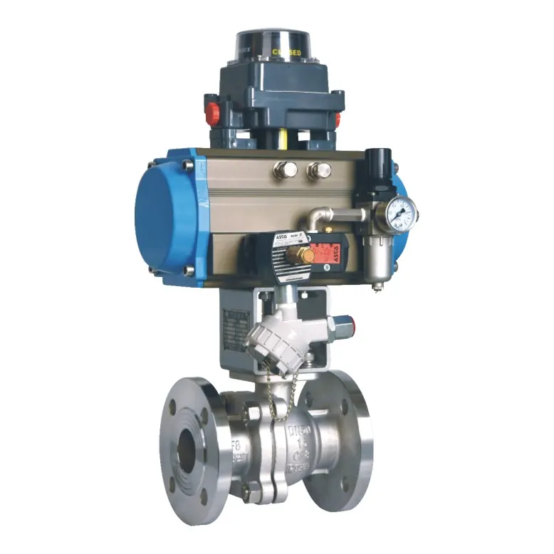 Ball valve with pneumatic actuator and control accessories